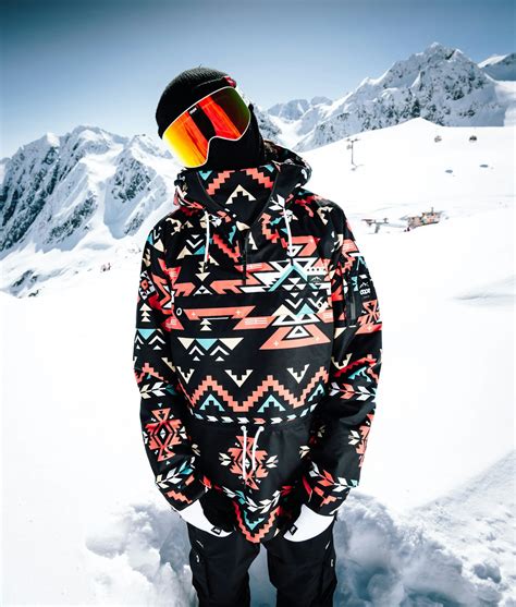Dopesnow returns - The Dope has better finishing like elastic waist and sleeves that prevent snow to enter. The Volcom one seems built out of stronger materials and seems more durable. I really miss the ski pass pocket in the sleeve with the Volcom jacket... All in all, I …